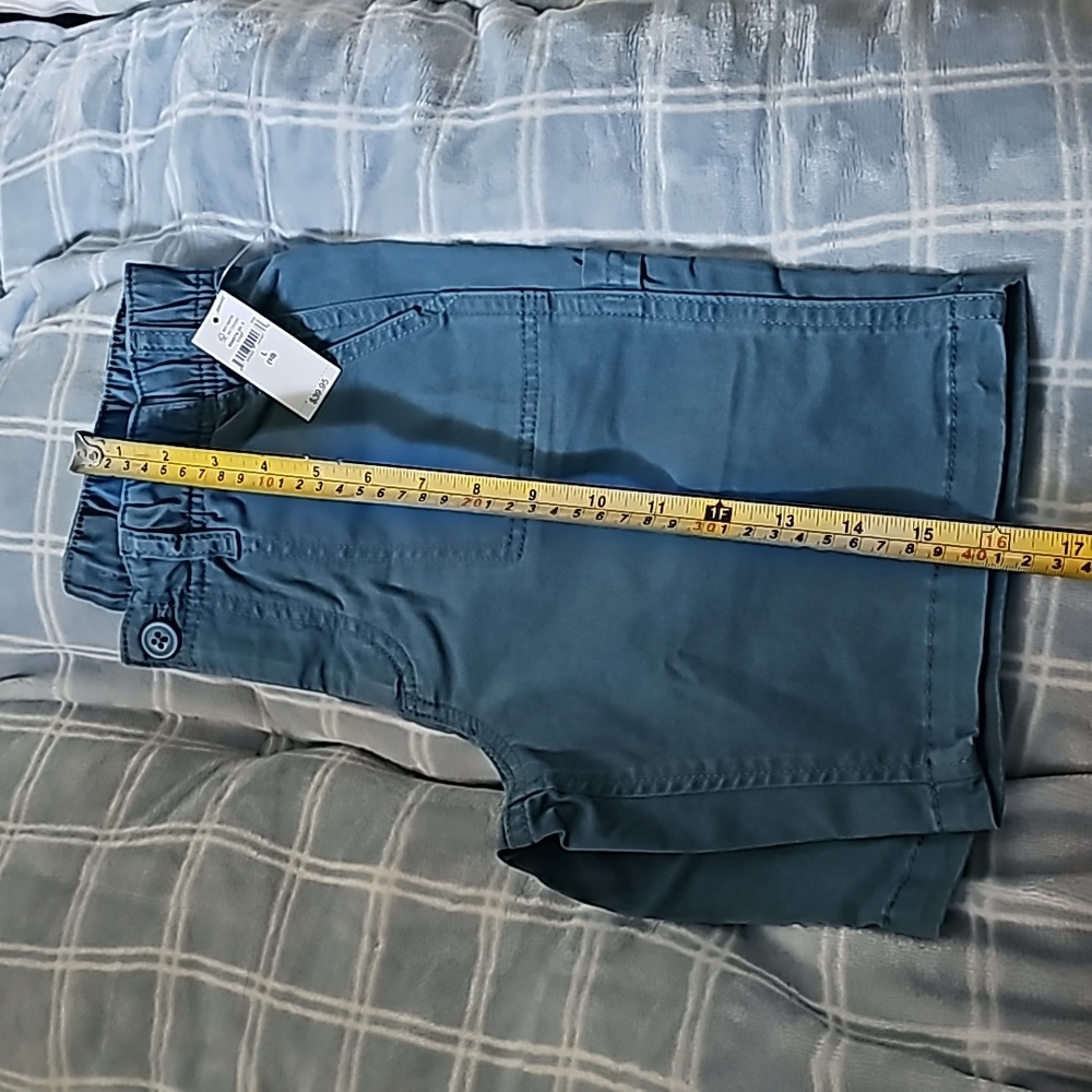 GAP shorts - Picture 6 of 6